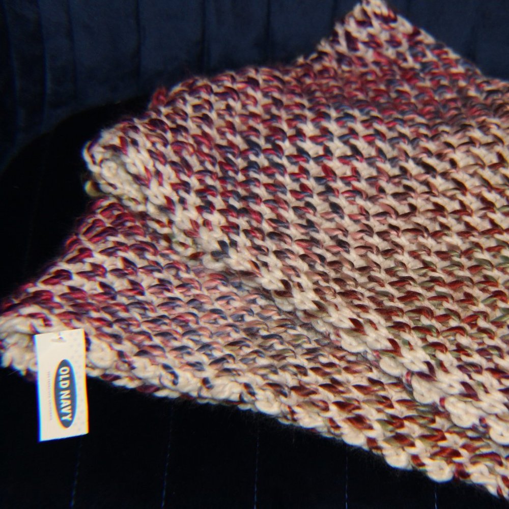 NWT**Old Navy Infinity Scarf; Beautiful ambre colors